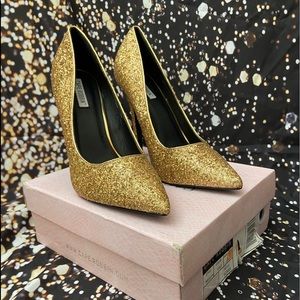 Cape Robbin Gold Heels